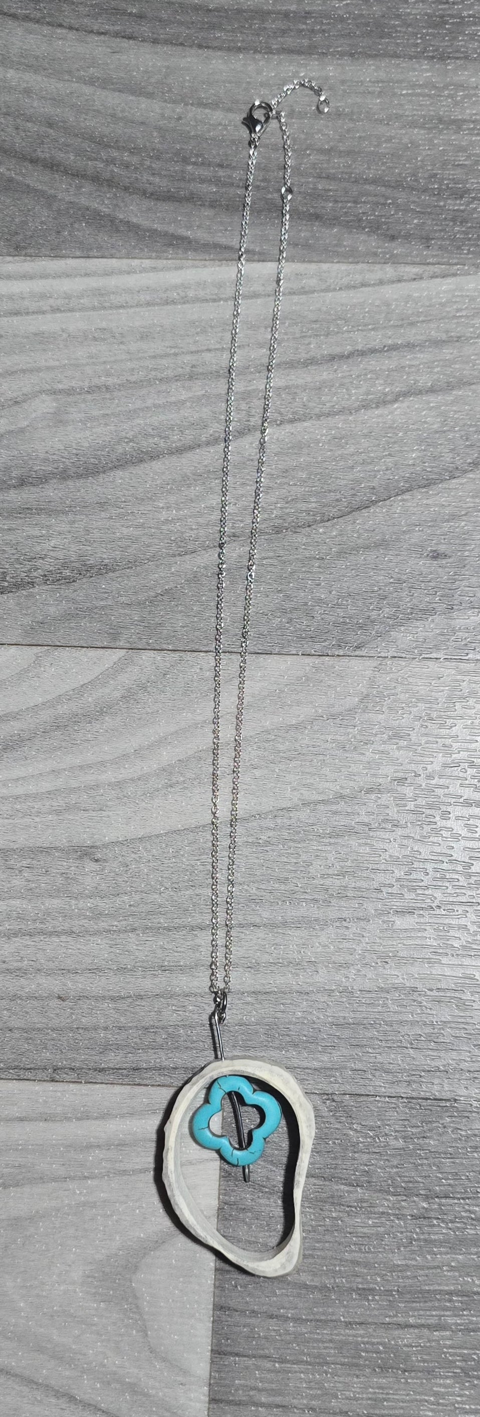 Antler necklace with Turq